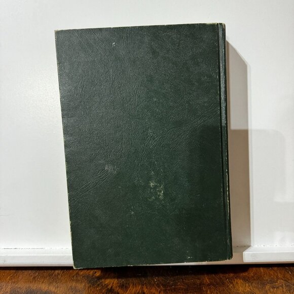 Vintage Webster's New World Dictionary - Modern Desk Edition - Picture 4 of 6